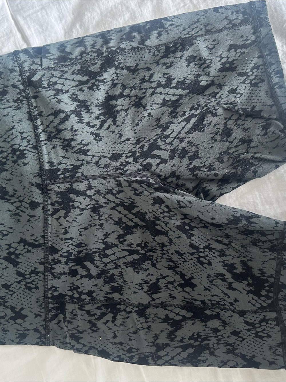 Athleta Black and Gray Patterned Women's Athletic Shorts